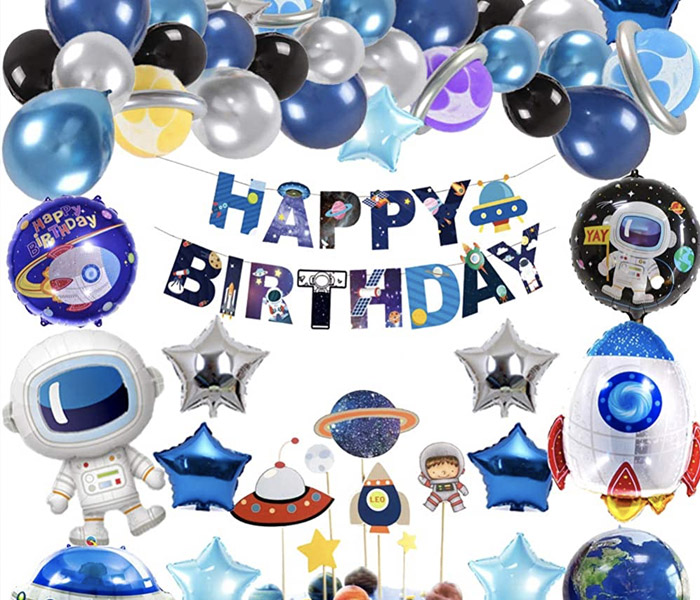 CANDLES & BIRTHDAY BANNERS